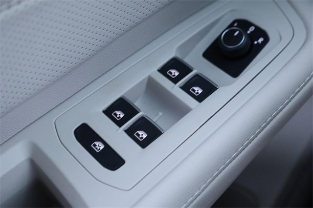 New 2026 Volkswagen Atlas SE image 18