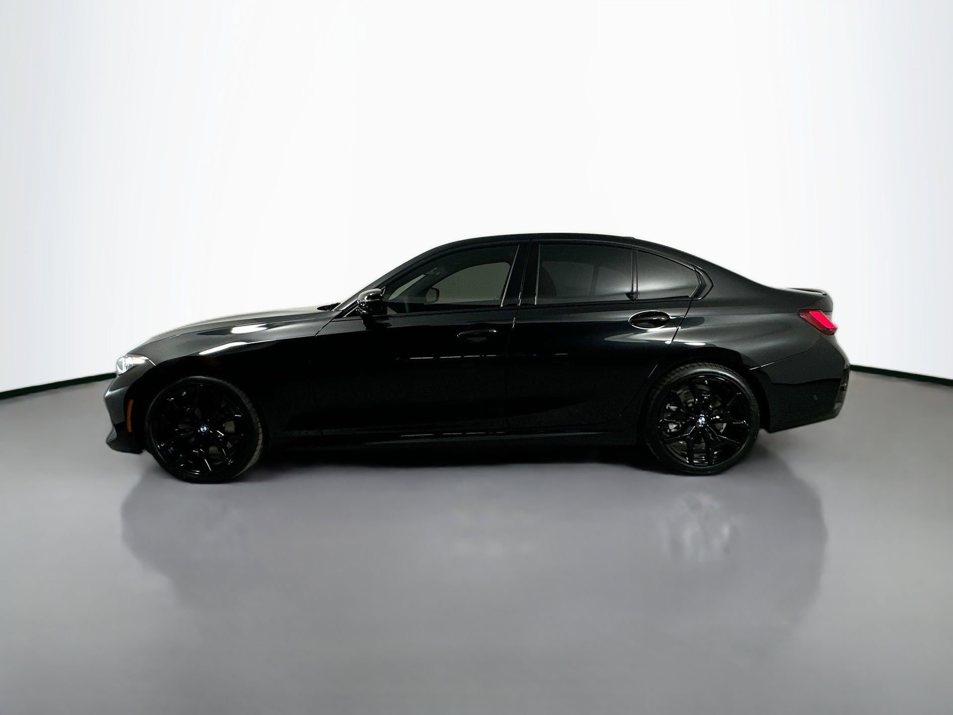 New 2026 BMW 330i xDrive Sedan w/ M Sport Package image 8