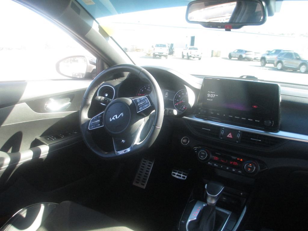 Used 2023 Kia Forte GT-Line w/ GT-Line Premium Package FWD image 21