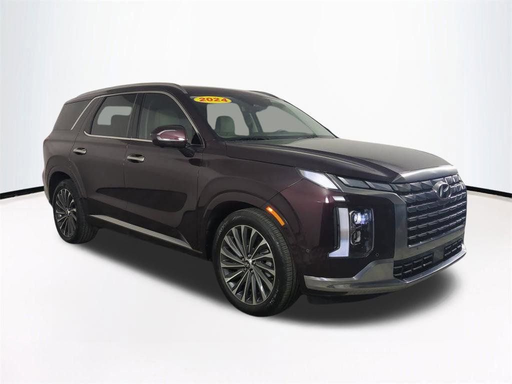 Used 2024 Hyundai Palisade Calligraphy FWD image 2
