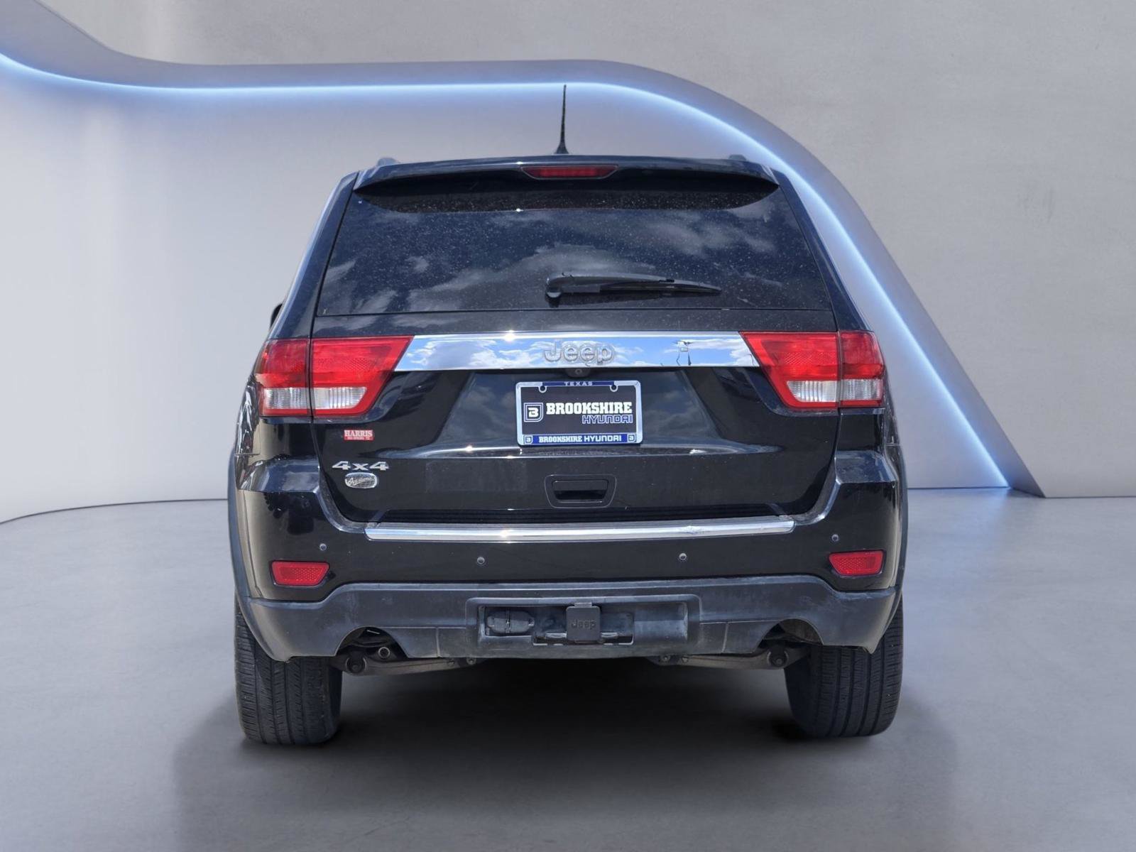 Used 2012 Jeep Grand Cherokee Overland AWD/4WD image 7