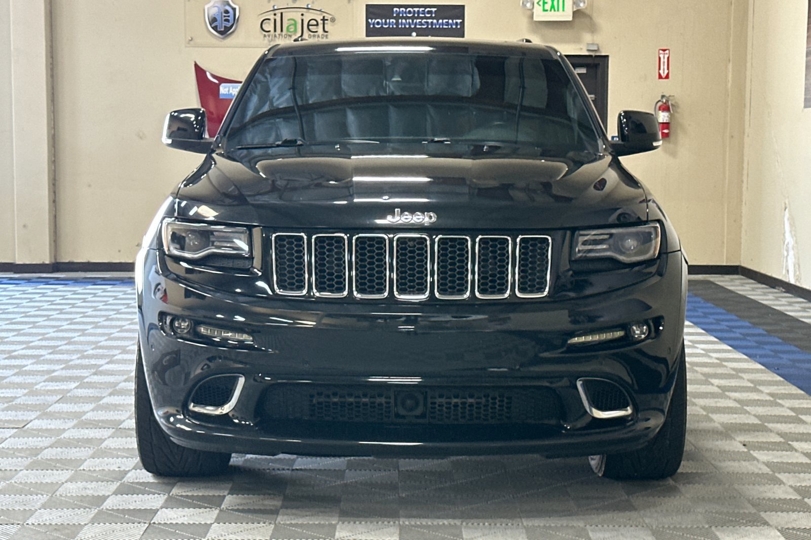 Used 2015 Jeep Grand Cherokee SRT w/ Trailer Tow Group IV image 9