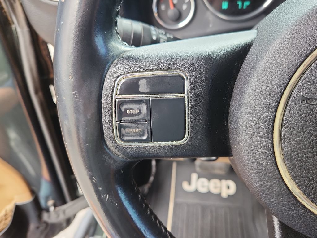Used 2012 Jeep Wrangler Sahara w/ Dual Top Group AWD/4WD image 20