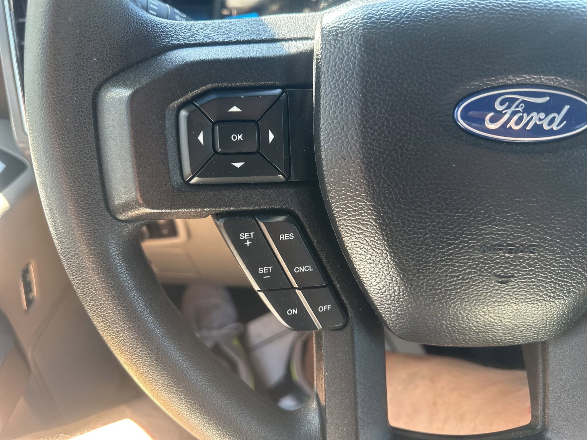 Used 2018 Ford F150 XLT AWD/4WD image 24