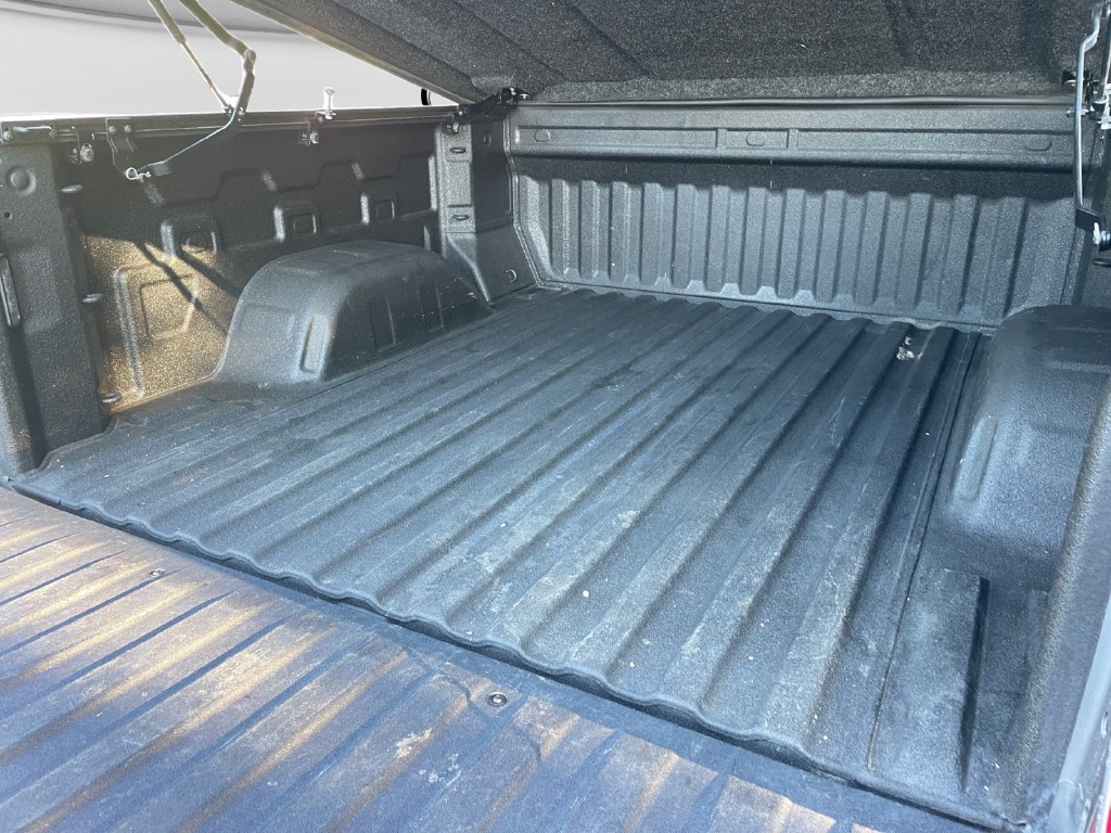 Certified 2019 Chevrolet Silverado 1500 LTZ w/ LTZ Convenience Package AWD/4WD image 16
