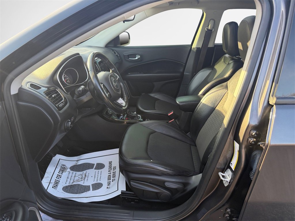 Used 2020 Jeep Compass Latitude image 12