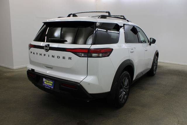 Certified 2026 Nissan Pathfinder SV FWD image 5