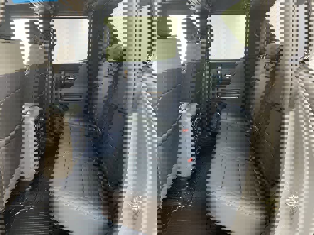 Used 2024 GMC Hummer EV 2X AWD/4WD image 16