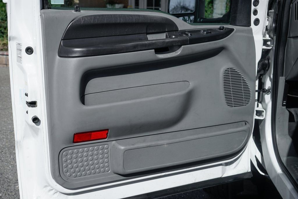 Used 2006 Ford F450 XL image 20