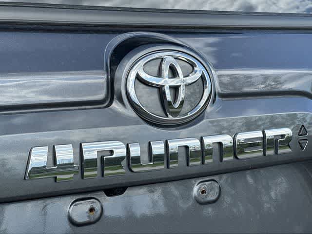 Used 2023 Toyota 4Runner SR5 Premium w/ Moonroof Package AWD/4WD image 27