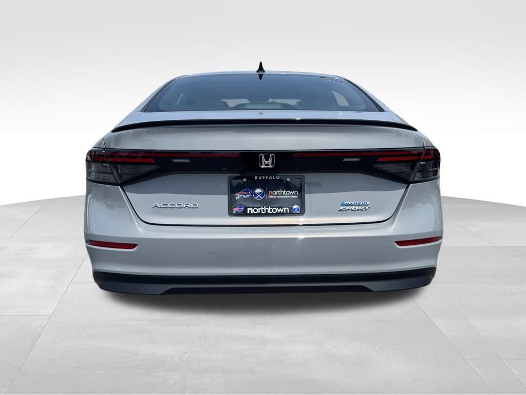 Used 2025 Honda Accord Sport image 6