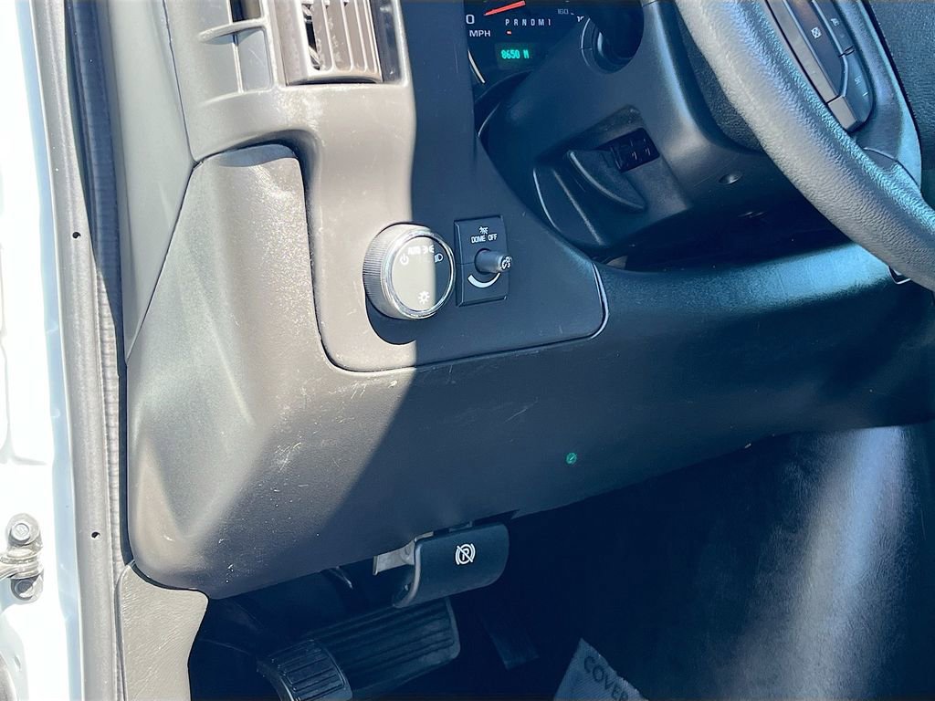 Used 2024 Chevrolet Express 2500 w/ Driver Convenience Package RWD image 10