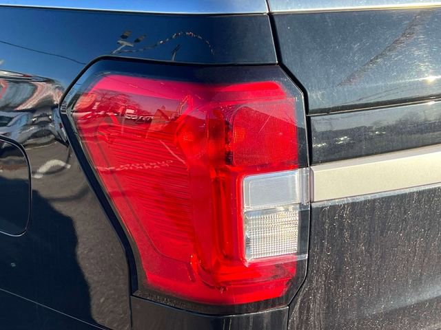 Used 2024 Ford Expedition Max XLT AWD/4WD image 10