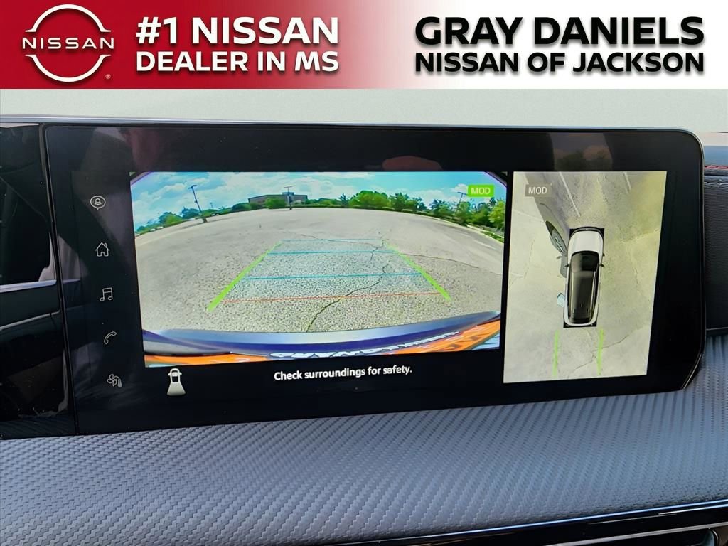 New 2025 Nissan Kicks SR image 4