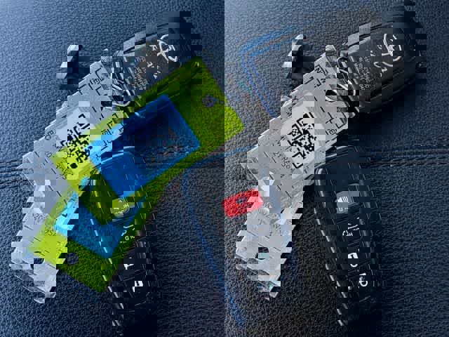 Used 2021 Toyota RAV4 XLE Premium image 38