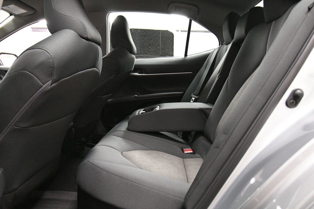 Used 2023 Toyota Camry LE FWD image 20