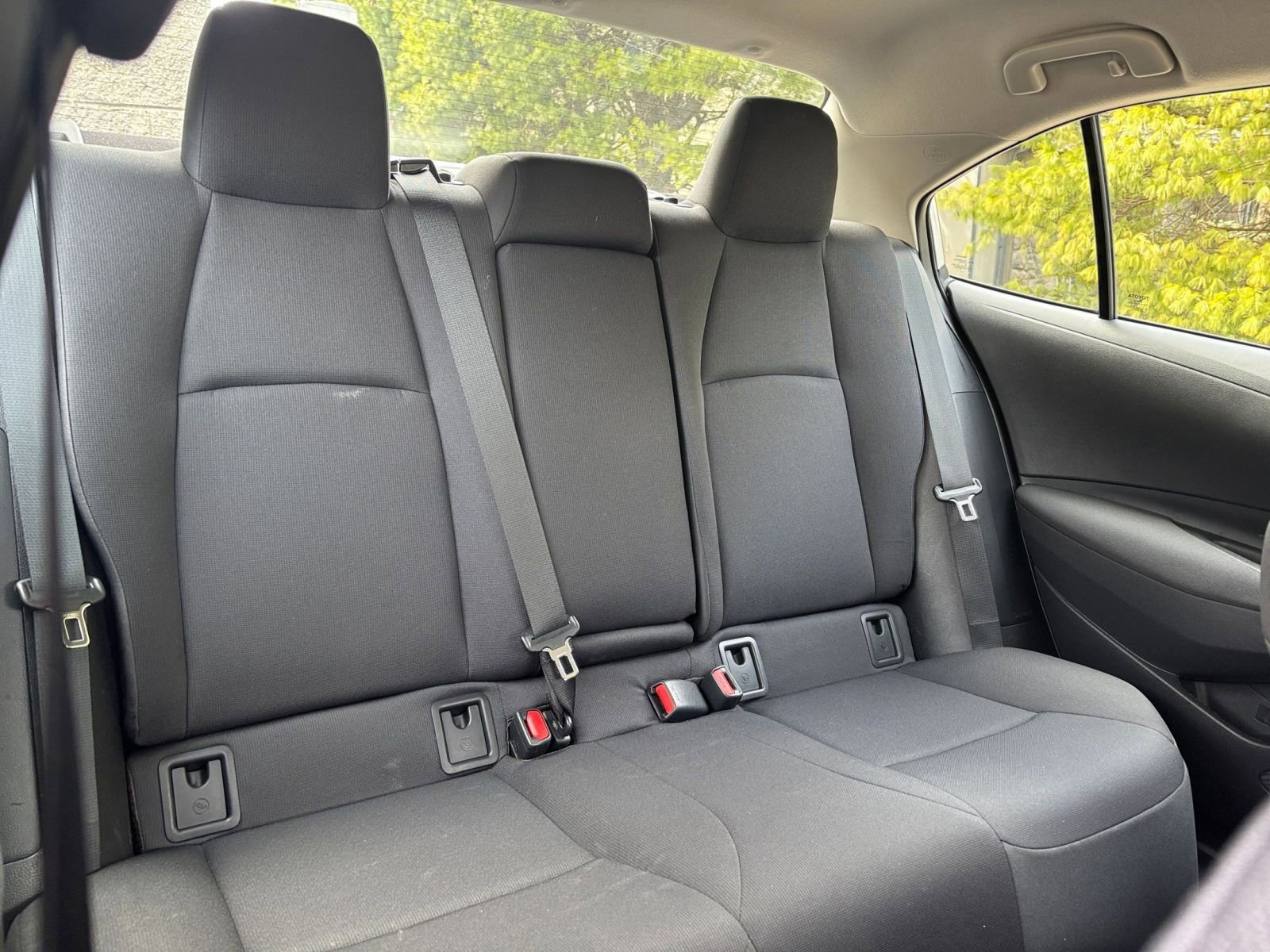 Used 2025 Toyota Corolla LE FWD image 27