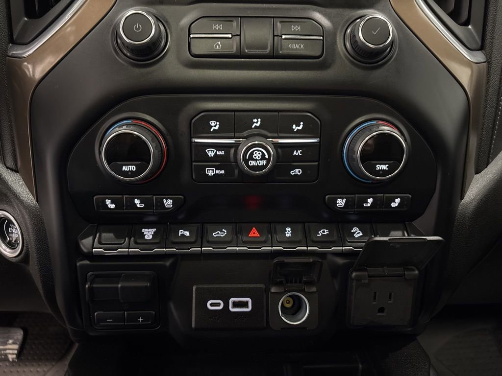 Used 2022 Chevrolet Silverado 3500 High Country w/ Z71 Off-Road Package AWD/4WD image 22