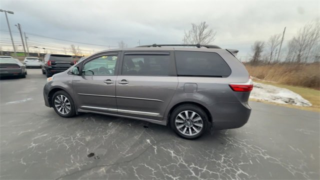 Used 2020 Toyota Sienna XLE Premium image 6