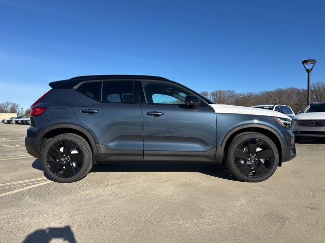 New 2026 Volvo XC40 B5 Ultra w/ Climate Package image 8