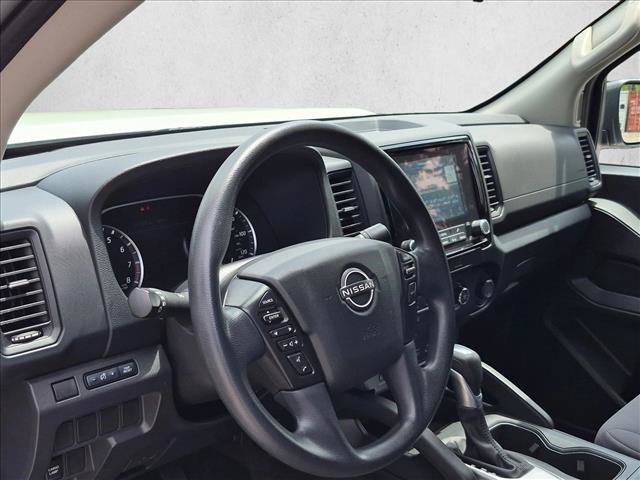 Used 2022 Nissan Frontier S RWD image 9