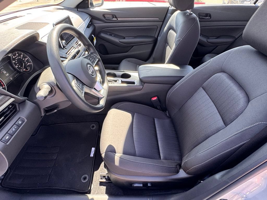 New 2026 Nissan Altima 2.5 SV FWD image 11