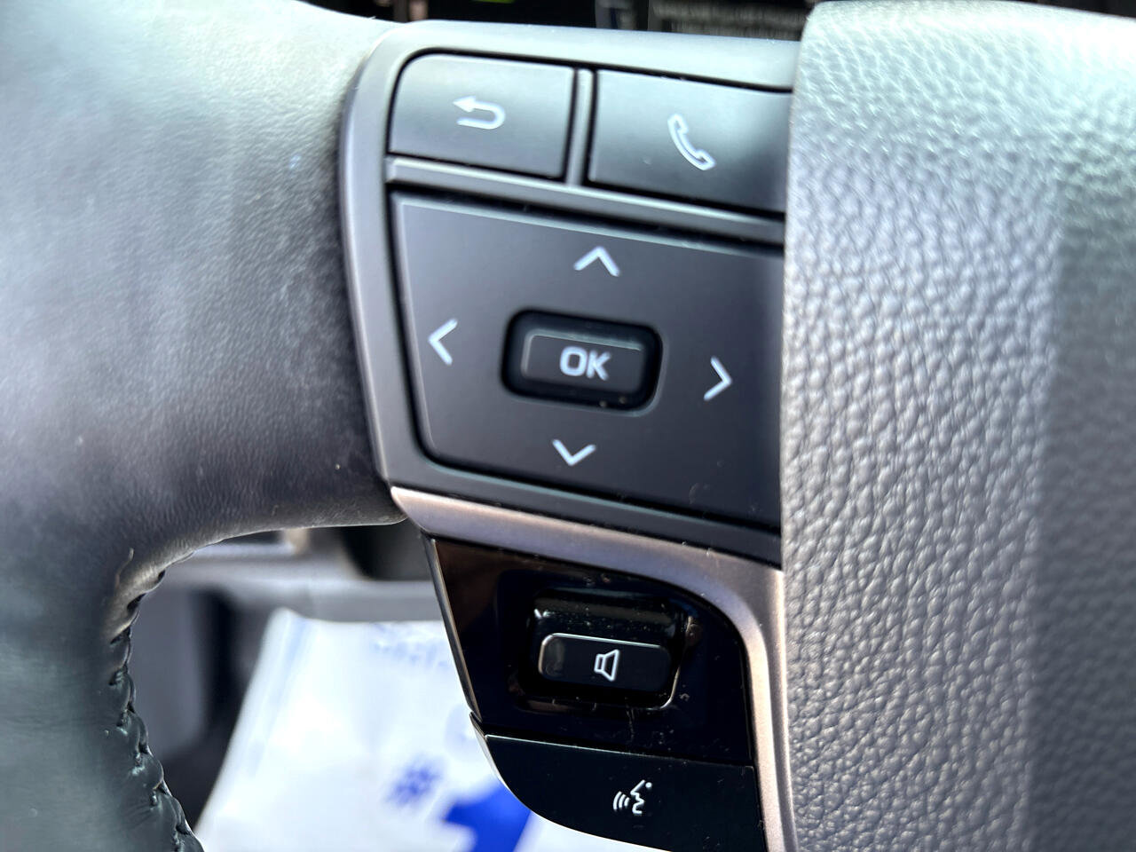 Used 2025 Toyota Camry LE image 19