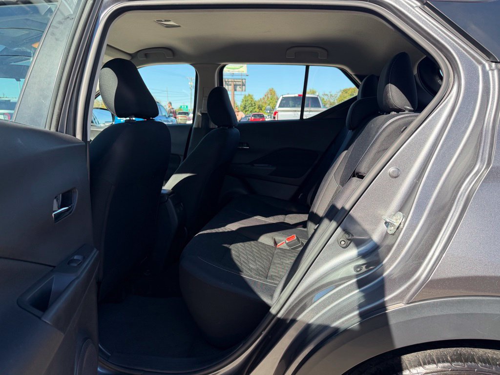 Used 2023 Nissan Kicks SV FWD image 28