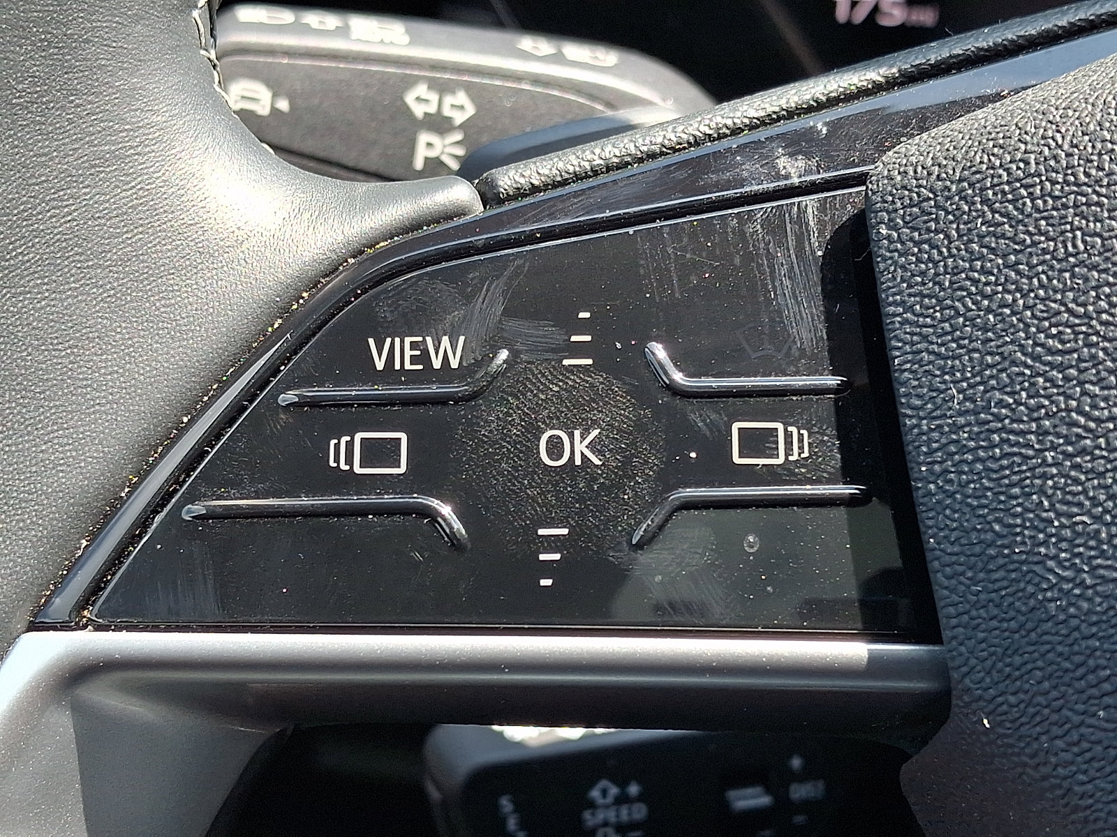 Used 2025 Audi Q5 Premium w/ Convenience Package AWD/4WD image 22