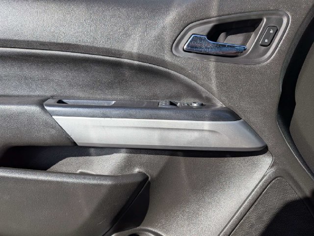Used 2015 Chevrolet Colorado LT RWD image 25