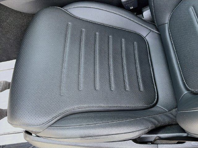 Certified 2026 Mercedes-Benz GLC 300 4MATIC image 18