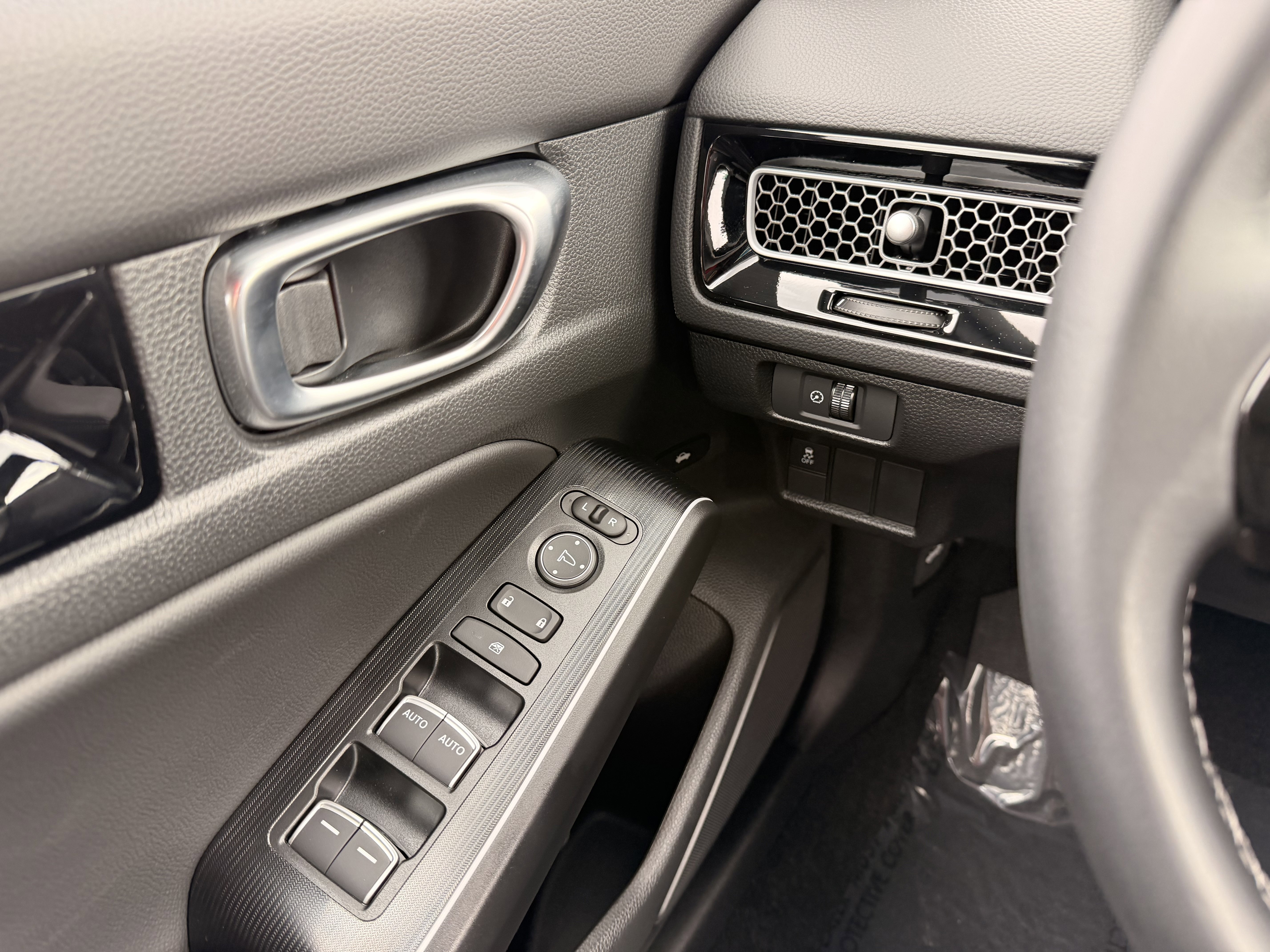 Certified 2026 Honda Civic Sport Touring image 21