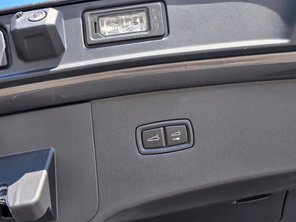 New 2026 Porsche Cayenne Coupe image 18