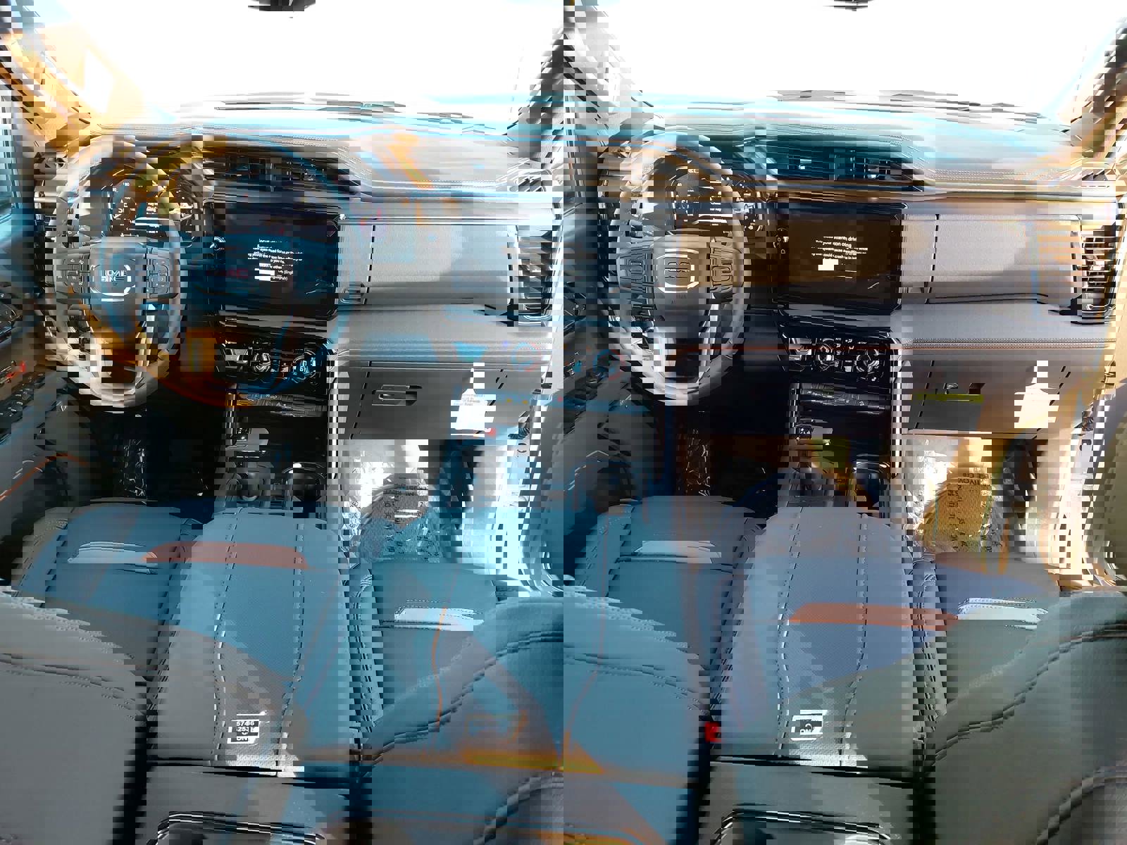 New 2026 GMC Sierra 1500 AT4 w/ Technology Package image 9