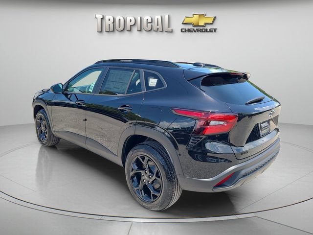 New 2026 Chevrolet Trax LT w/ Midnight Edition FWD image 3