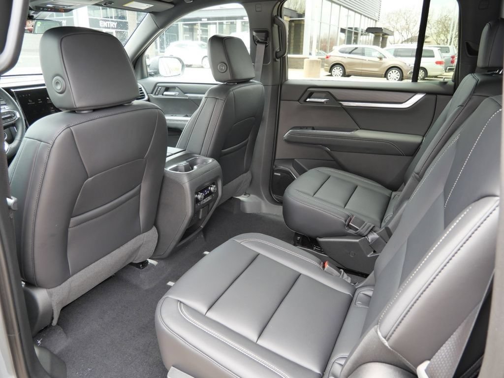 New 2026 GMC Acadia Elevation w/ Black Edition AWD/4WD image 38