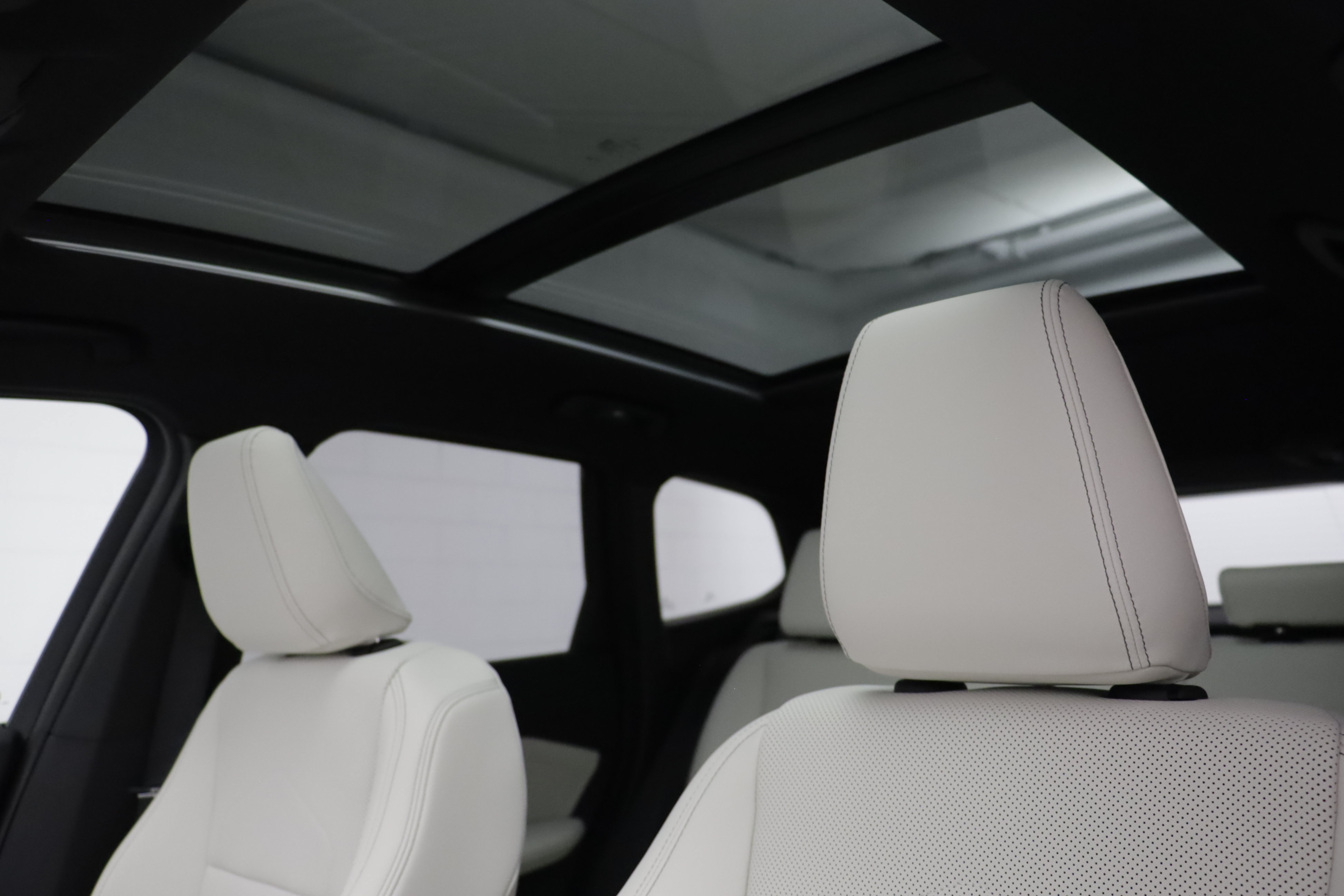 New 2027 BMW X1 xDrive28i AWD/4WD image 13
