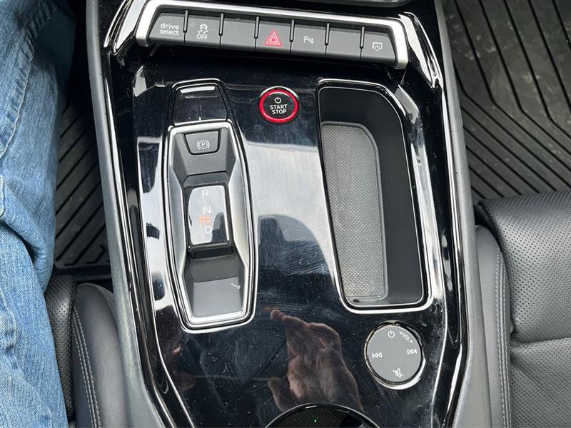 Used 2023 Audi e-tron GT Premium Plus w/ Performance Package image 13