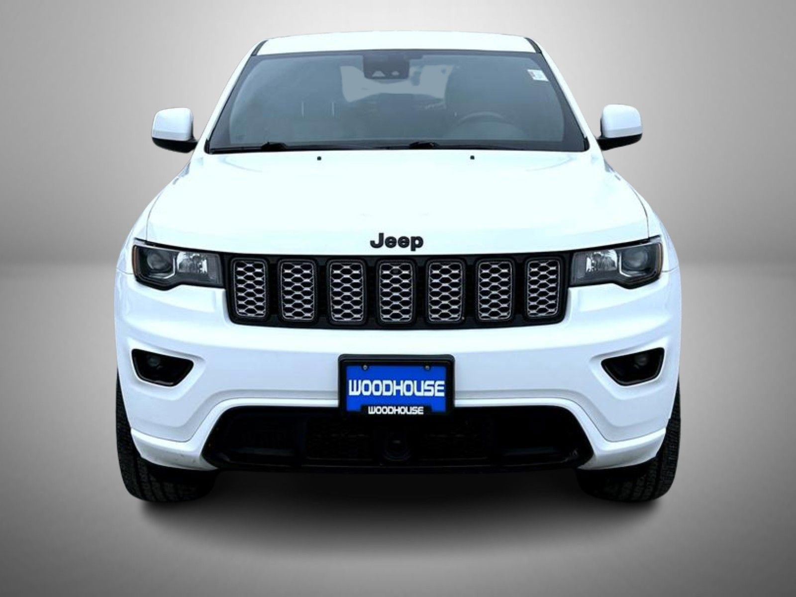 Used 2020 Jeep Grand Cherokee Altitude image 2