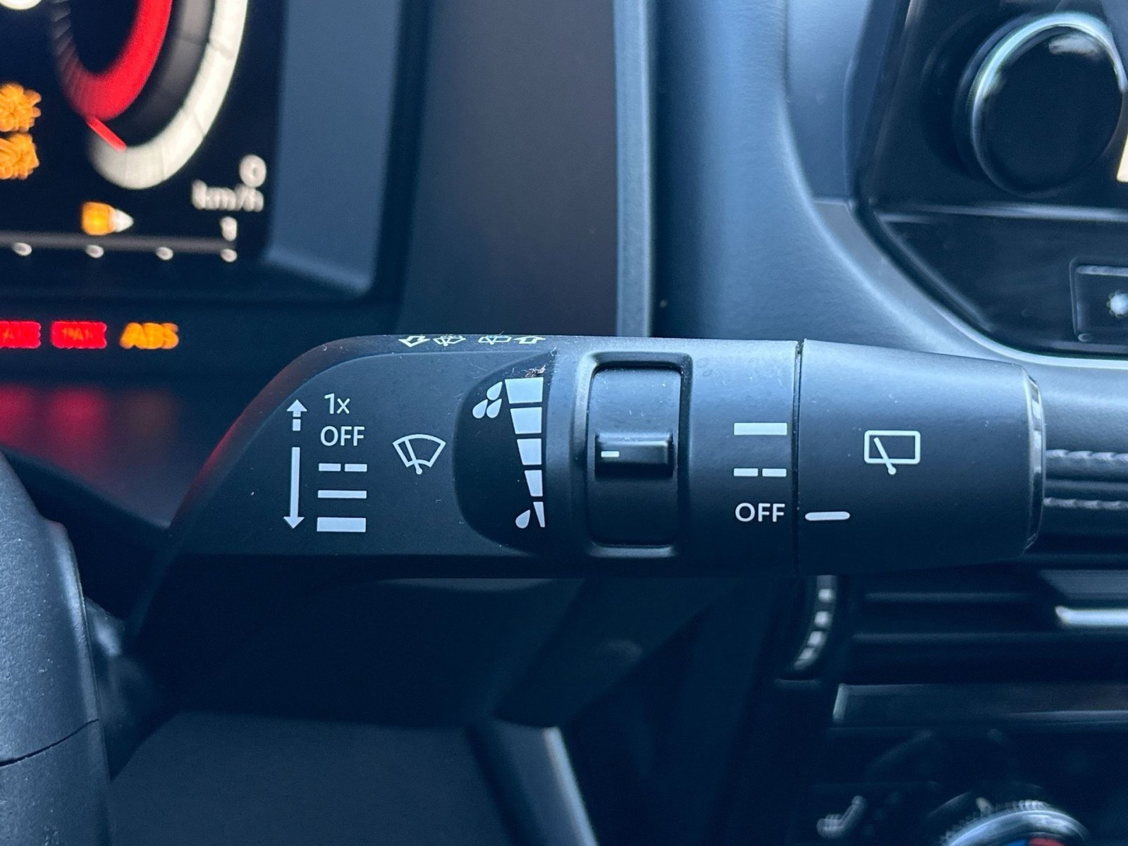 Used 2021 Nissan Rogue Platinum image 30