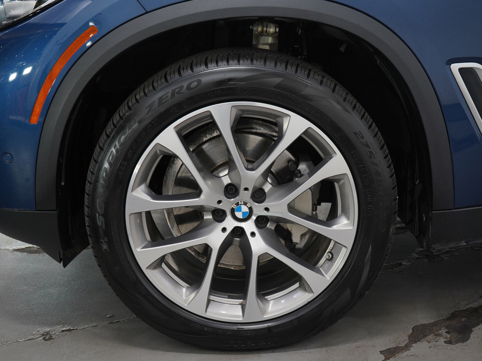 Used 2022 BMW X5 xDrive40i w/ Premium Package image 30