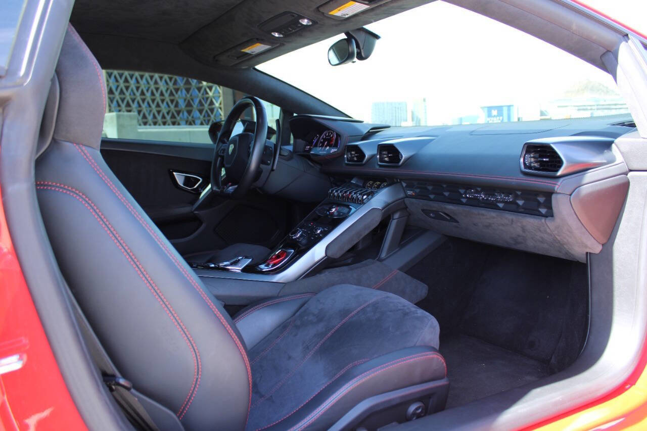 Used 2015 Lamborghini Huracan LP 610-4 AWD/4WD image 13