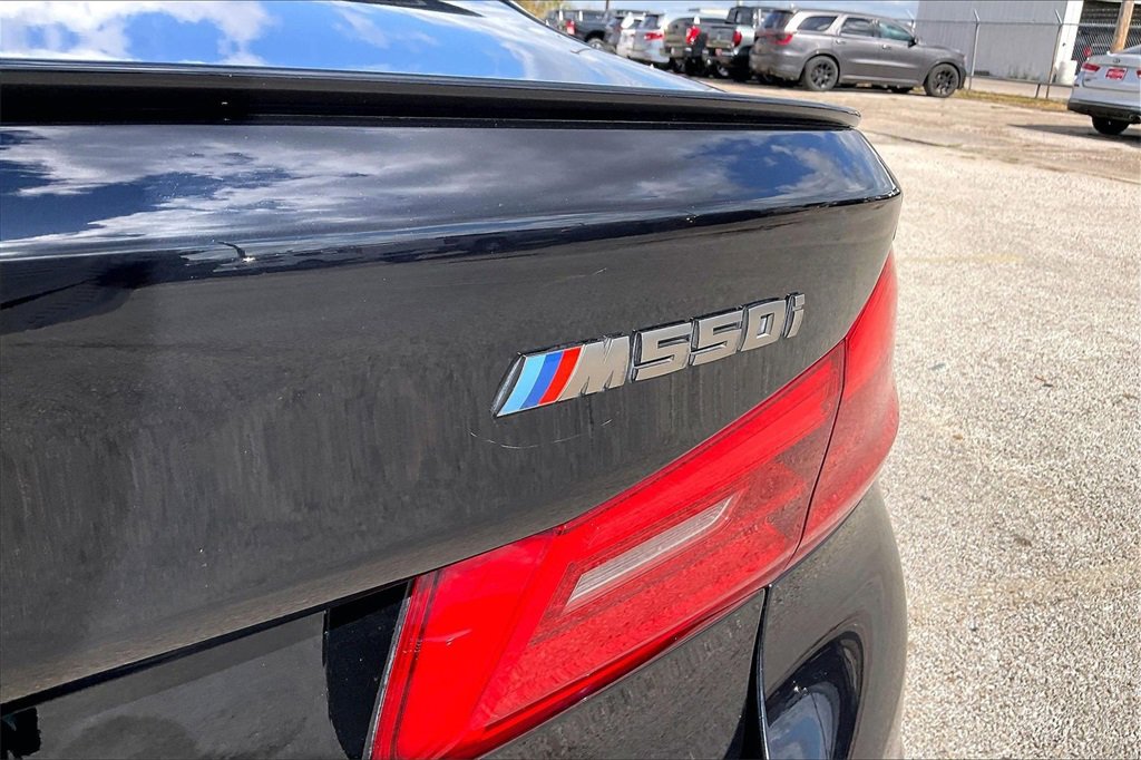 Used 2020 BMW M550i xDrive w/ Executive Package image 21