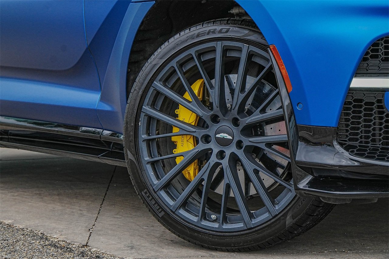 Used 2023 Aston Martin DBX 707 image 2