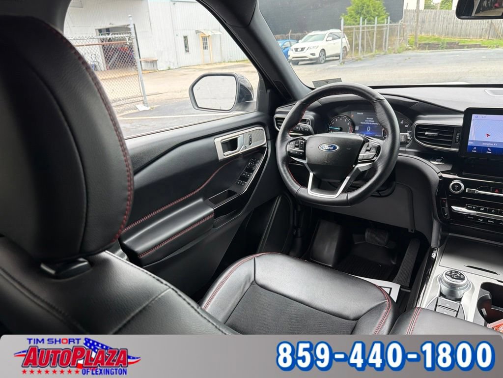 Used 2023 Ford Explorer ST-Line w/ Class IV Trailer Tow Package AWD/4WD image 26
