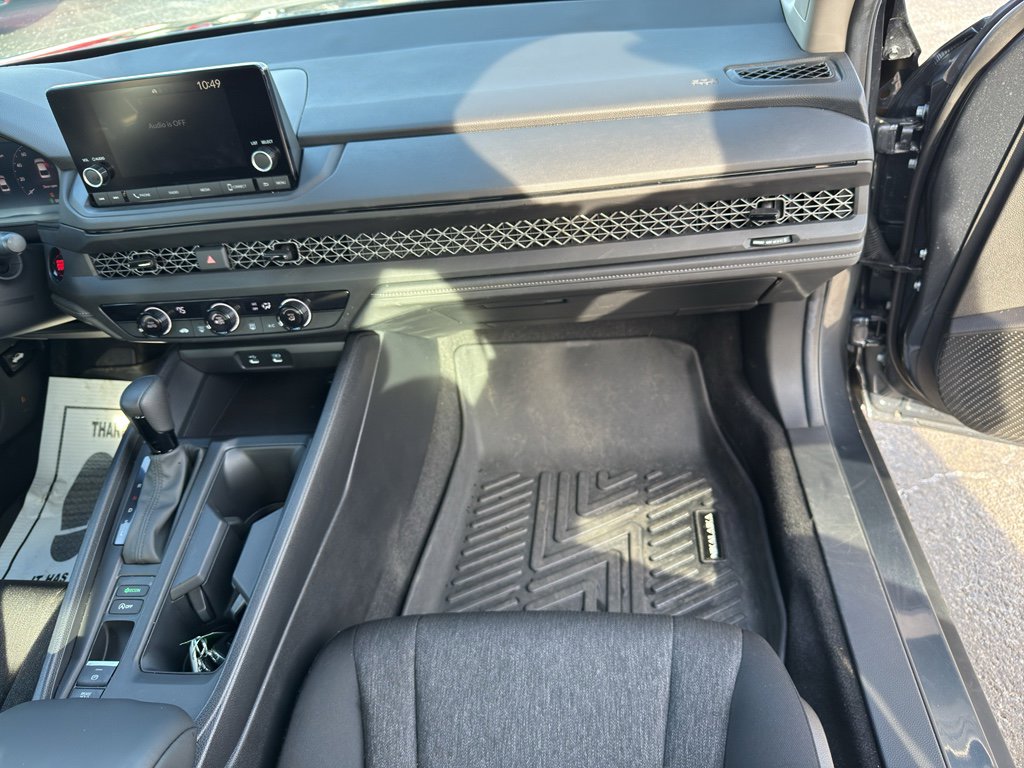 Used 2025 Honda Accord LX image 30