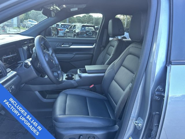 Used 2025 GMC Terrain Elevation w/ Elevation Premium Package AWD/4WD image 30