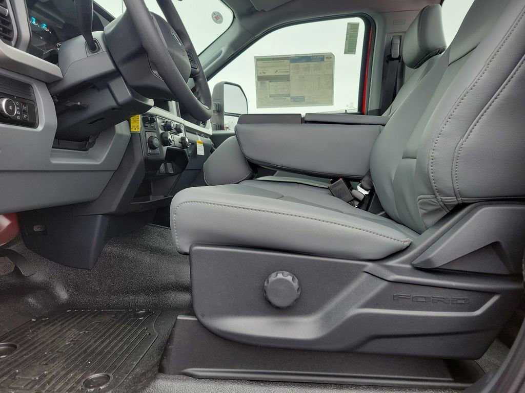 New 2026 Ford F250 XL w/ XL Off-Road Package image 14