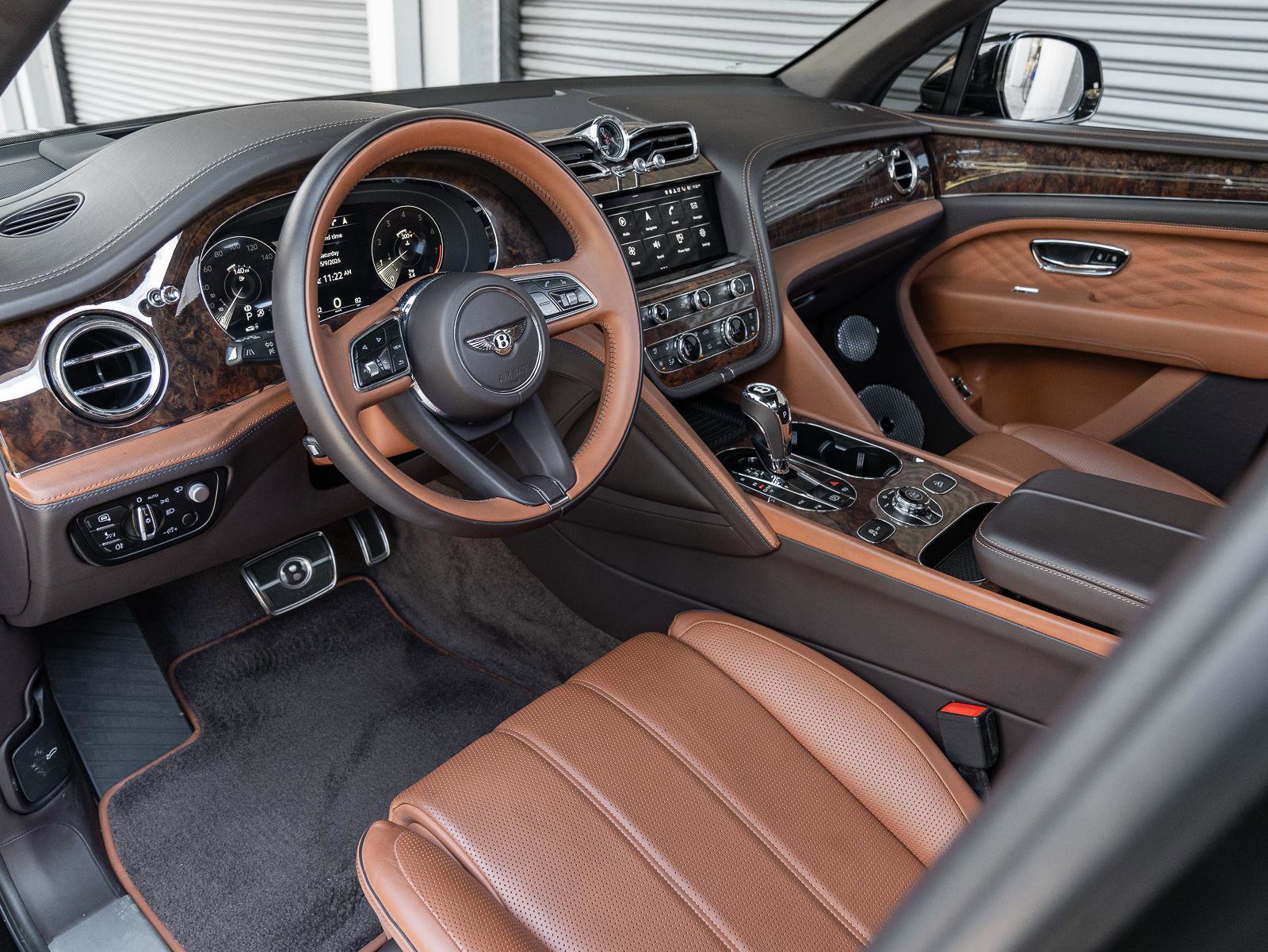 Used 2023 Bentley Bentayga Extended Wheelbase AWD/4WD image 8