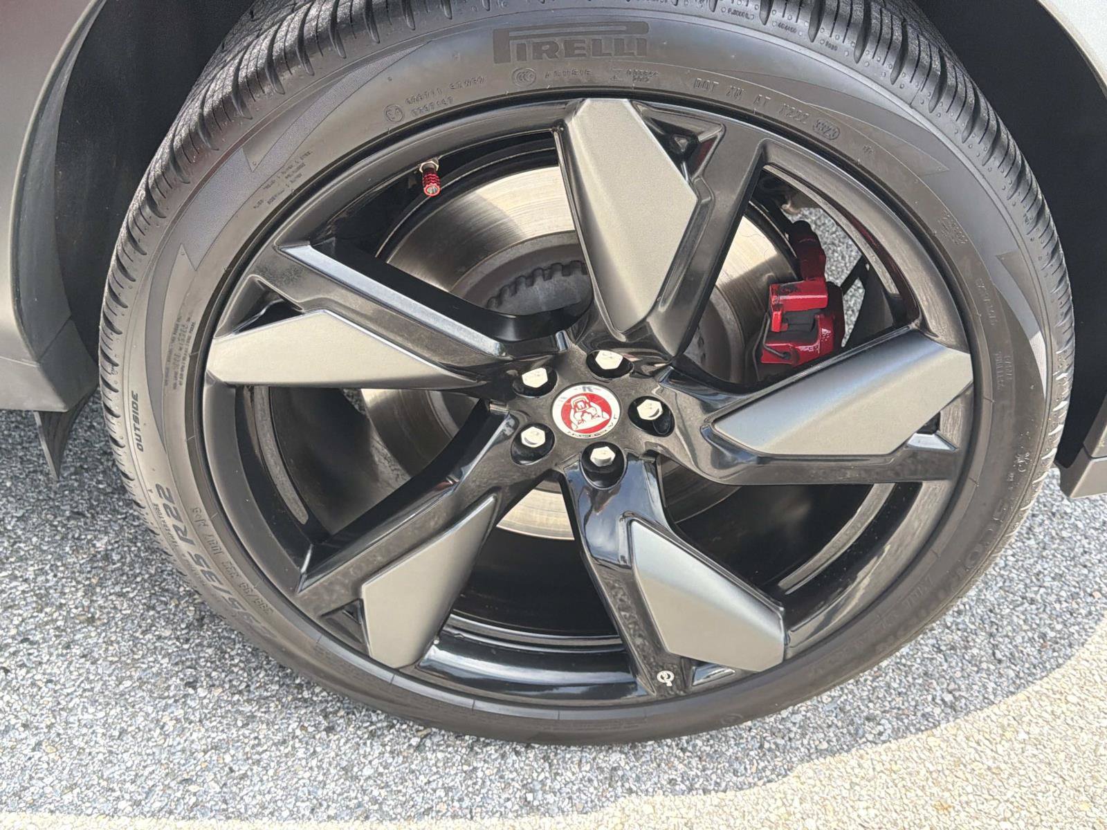 Used 2021 Jaguar F-PACE SVR AWD/4WD image 11